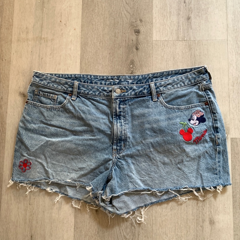 Old Navy Disney Minnie Mouse High Rise Denim Cut Off Shorts Light Wash Blue 20
